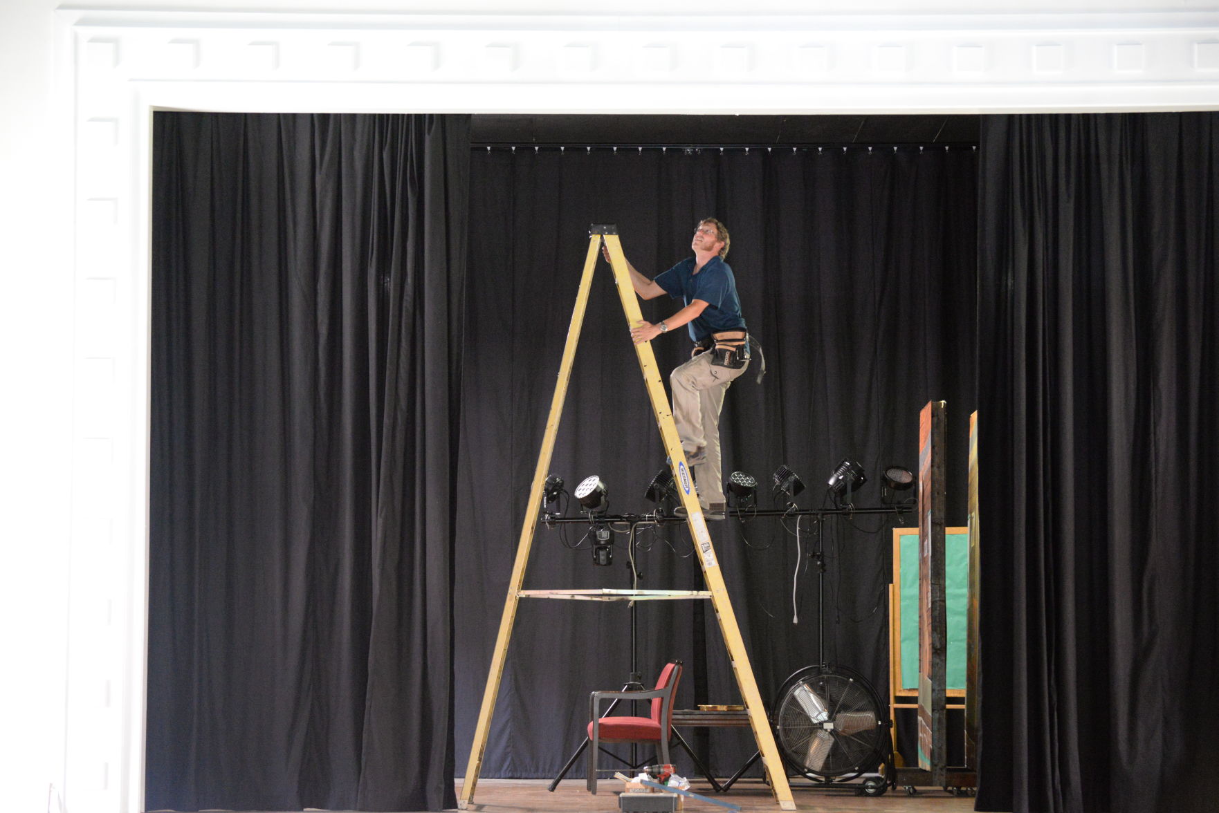 folkmoot hanging curtains.JPG